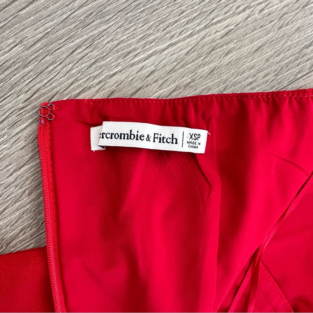 🆕 A&F Red Halter Knot-Front Cutout Mini Dress - Picture 8 of 14